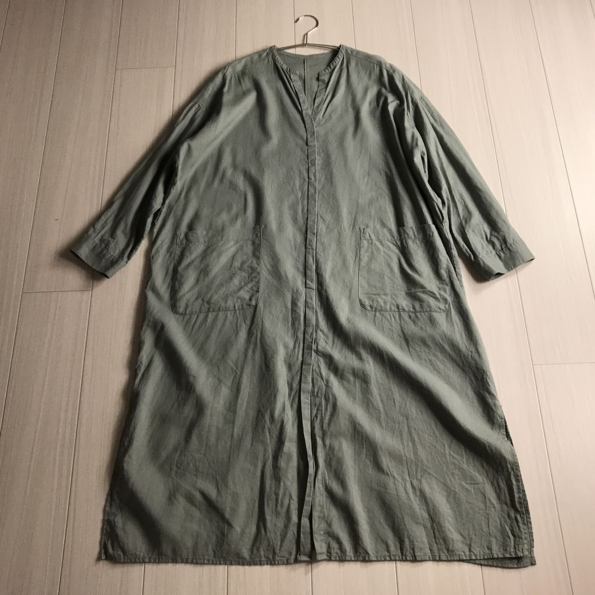 ○ ciaopanic typy リネンブレンド キーネック ワンピース 横幅ゆったり 体型カバー拍卖