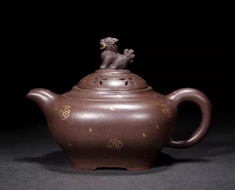 【底款 何道洪制】 朱泥 紫泥 茶壺 茶道具 美術品 陶器工芸拍卖