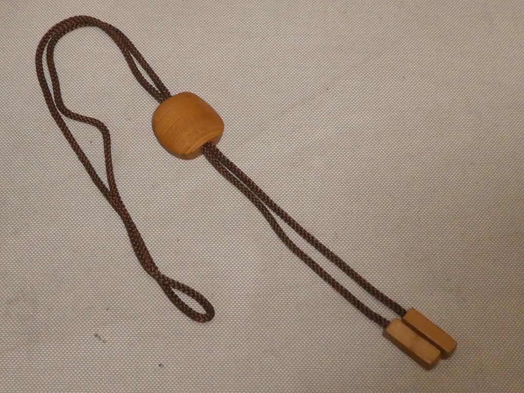 ●木製 ループタイ アクセサリー レトロ ヴィンテージ●拍卖