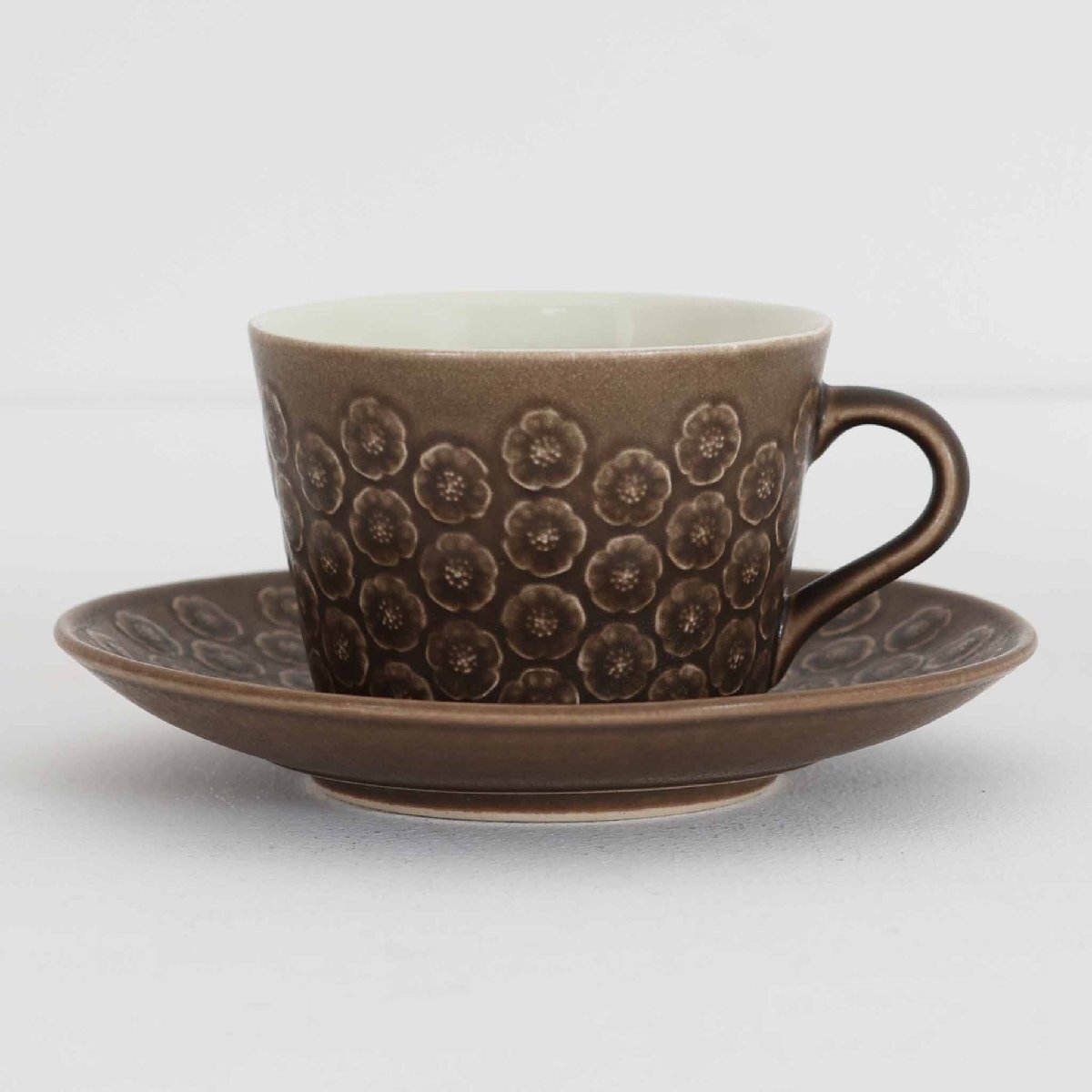 Kronjyden イェンス・H・クイストゴー AZUR アズール カップ&ソーサー ブラウン 北欧雑貨 葉っぱ拍卖