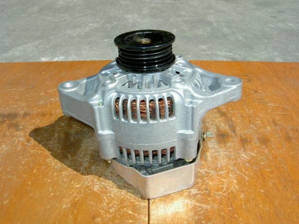 ワゴンR、アルト、AZ-WAGON、マツダ キャロル等K6Aエンジン用オルタネーター(ダイナモ)リビルト品 101211-2630,31400-73G00拍卖