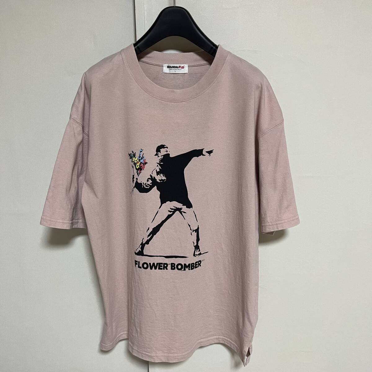 公式 Banksy バンクシー Tシャツ 淡ピンク L 美品 管理B1530拍卖