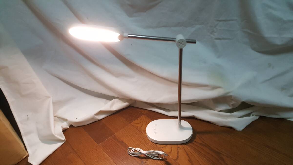 【家電】 (株)エムール DESK LIGHT MIXIS 卓上ライト he-057a 動作確認済み拍卖