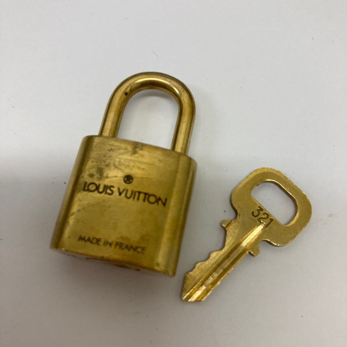 38777 0828Y LOUIS VUITTON ルイヴィトン 南京錠 カデナ パドロック拍卖