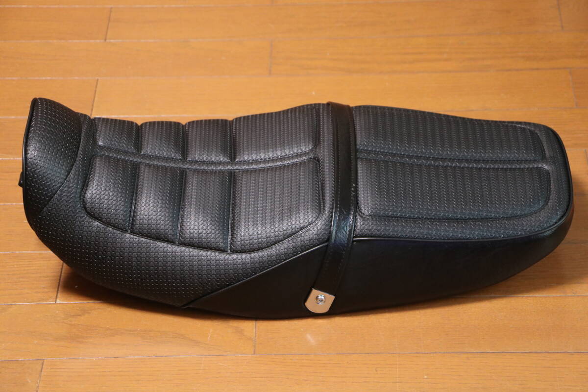 未使用!ゼファーχ 純正 シート カワサキ純正 ゼファー400χ ゼファーカイ 純正シート 53001-1811-MA拍卖