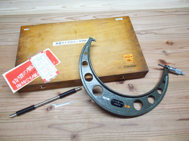 Mitutoyo ミツトヨ マイクロメーター OM-275 250-275mm 測定器 ケース付き 現状品 管理7S0807L-F2拍卖