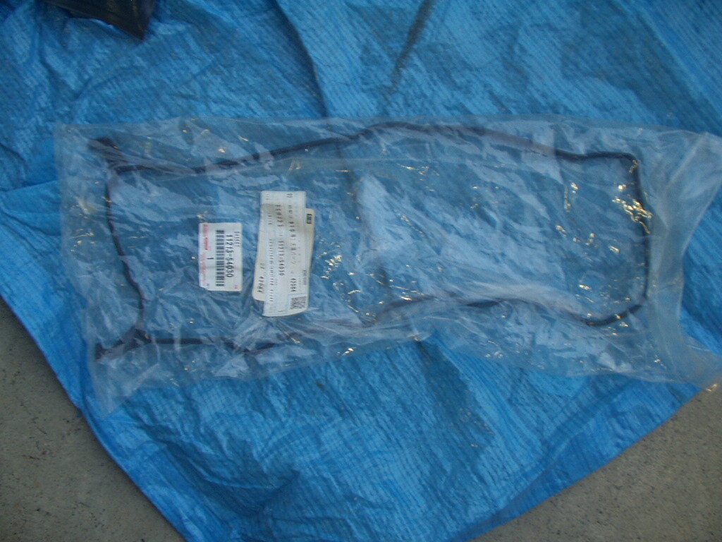 昭和48年 U10系ダイナ タペットカバーガスケット? 画像品番確認お願いします。RU10 BU10 げんこつダイナ 休車 昭和 高速有鉛 拍卖