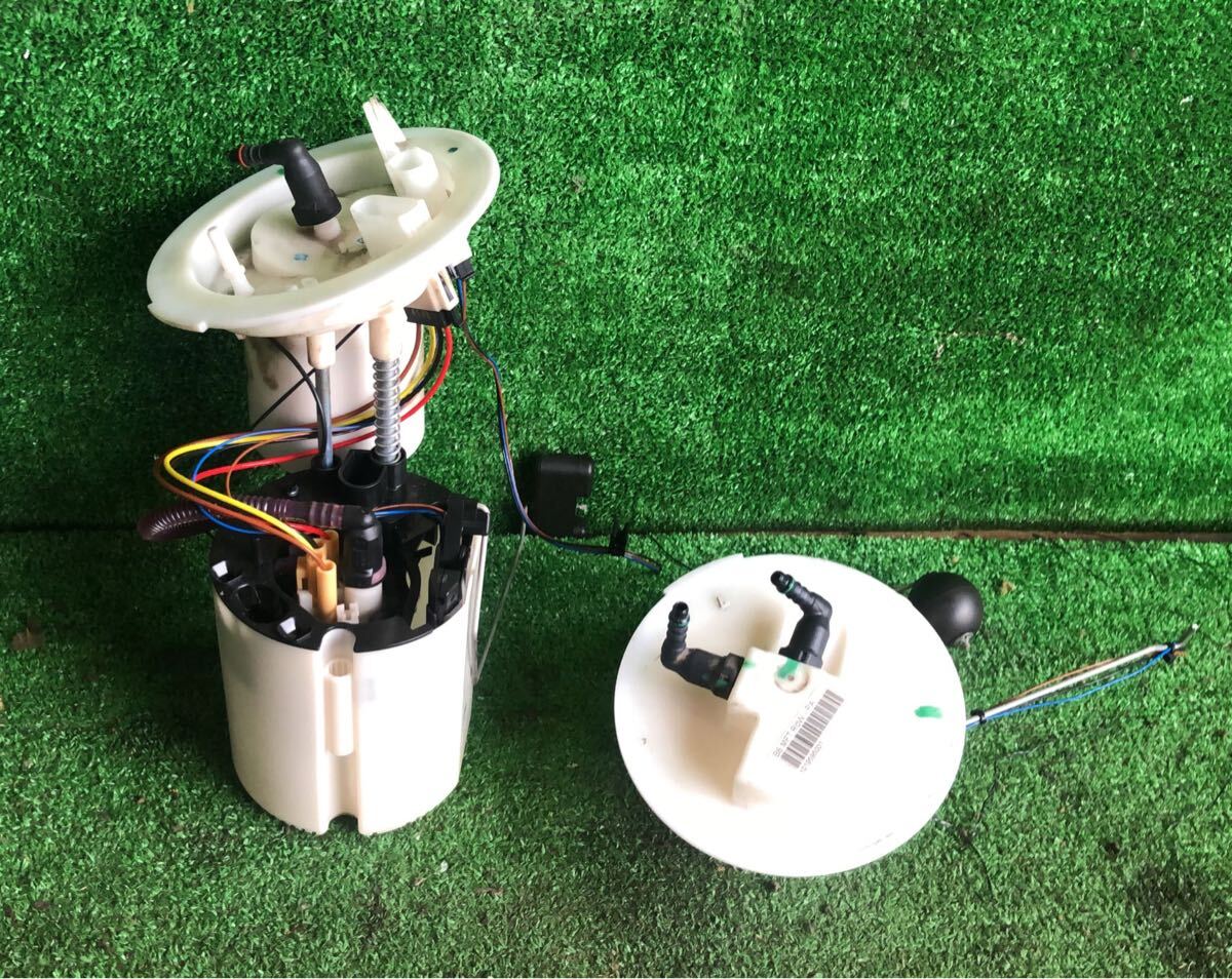 アウディ A4 2.0 TFSI クワトロ-8KCDNF-2014年 燃料 フューエルポンプ C-8-6-6146番拍卖