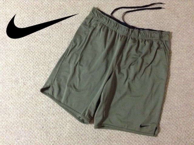★中古★ナイキ Dri-FIT ハーフパンツ ドライフィット TOTALTY KNT 9インチ ショーツ カーキ トレーニング ジム UL NIKE DV9329-222拍卖
