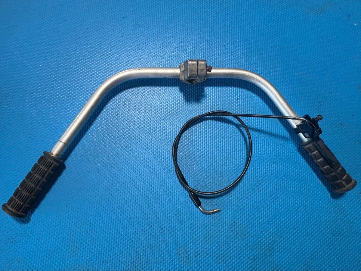 草刈機刈払機部品 両手ハンドル パイプ径28mm ロビンNB411 より 取り外し 丸山カーツ三菱 丸山タナカスチールゼノア新ダイワマキタ拍卖