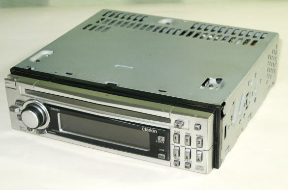 クラリオン DB2655 CDプレーヤー   電源ハーネス類付属なし  現状動作未確認  中古拍卖