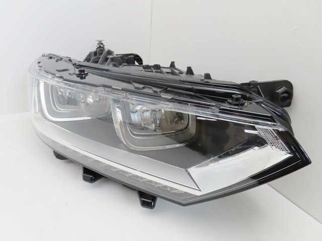 【即決有】 ワーゲン パサート B8 3C 後期 純正 右 ヘッドライト LED 3G2 941 036 (n010339)拍卖