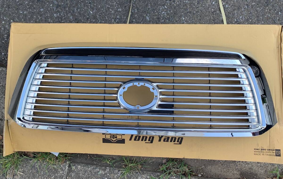 新品 業販OK 07-13 トヨタ タンドラ フロントグリル 拍卖