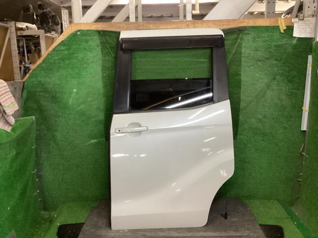 デイズルークス DBA-B21A 左RドアASSY ハイウェイスター Gターボ W13(SLN) 82101-6A01A拍卖