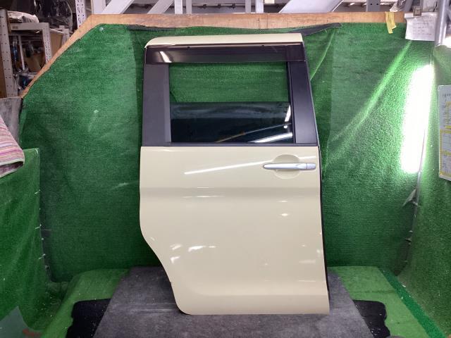 タント DBA-LA600S 右RドアASSY L T19 67003-B2250拍卖