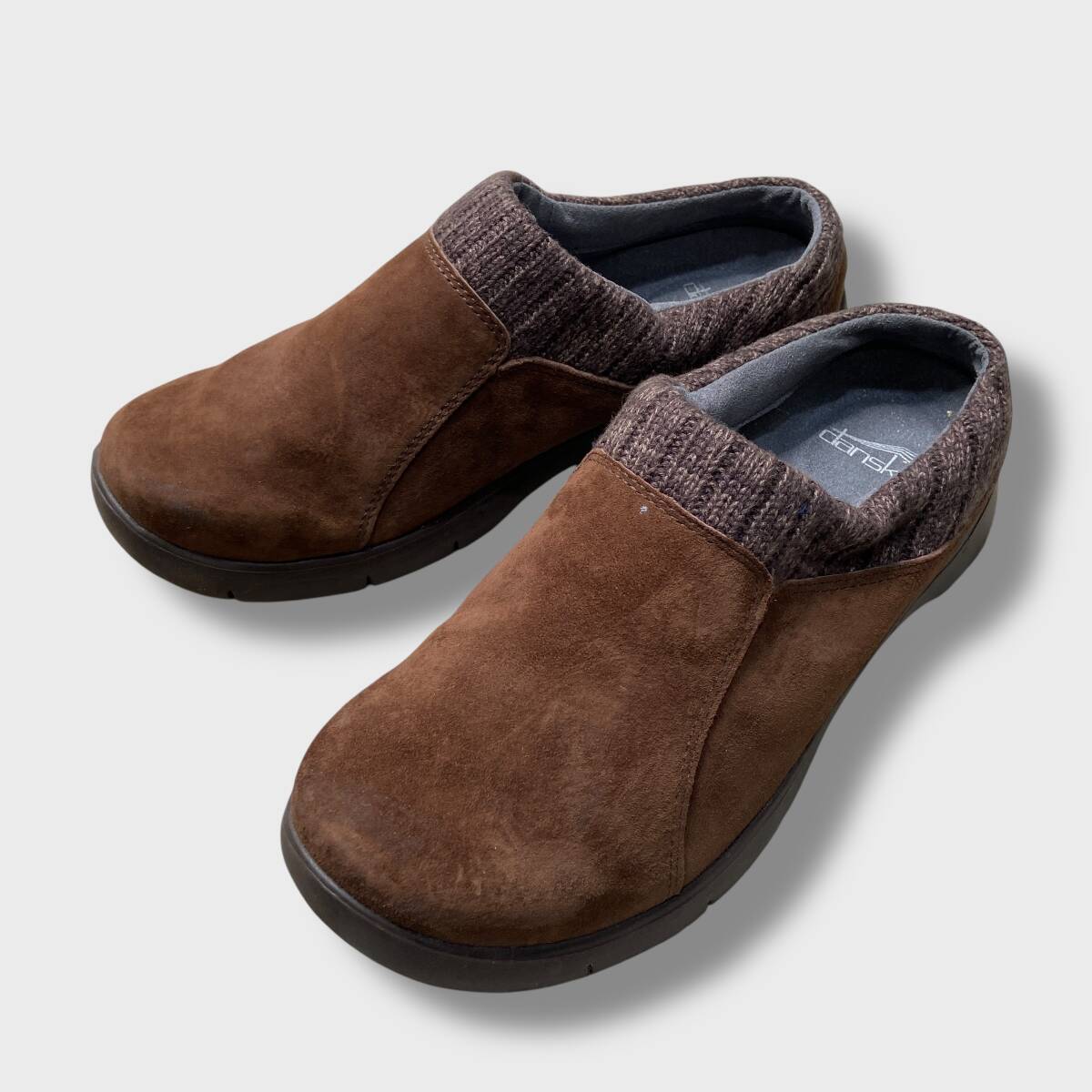 送料無料☆dansko☆ダンスコ☆Emily☆スエードクロッグサンダル☆スリップオンシューズ☆ブラウン☆サイズ39☆レディース24.5-25cm☆H25M拍卖