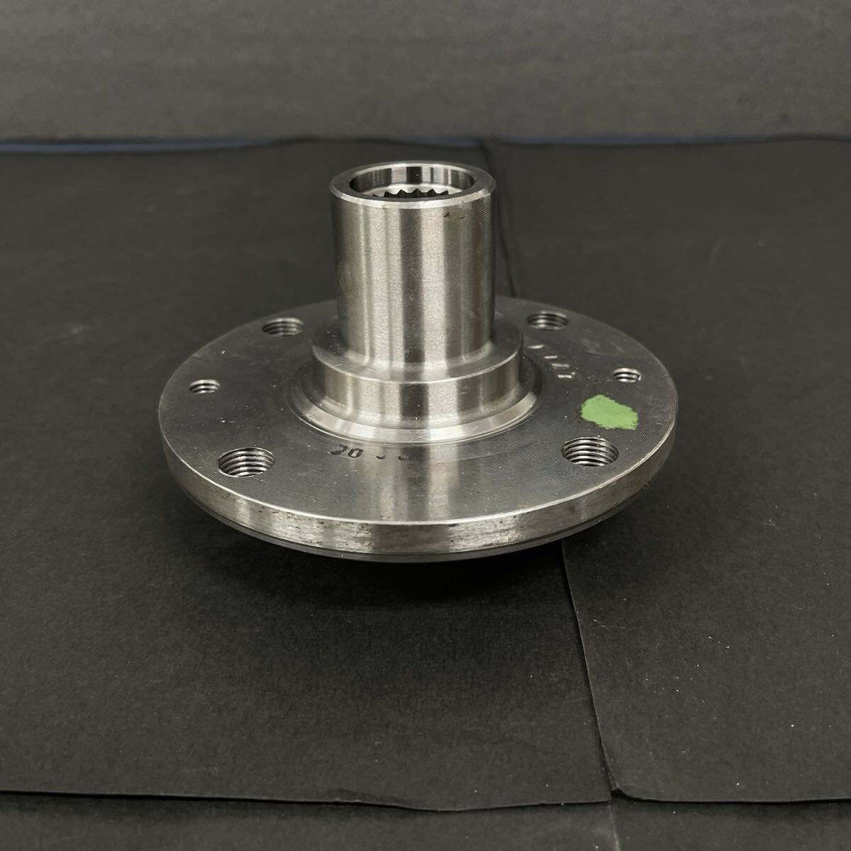 FIAT LANCIA C-7529 ◎ フィアット フィオリーノ ウーノ ランチア デルタ コード フロント ホイール ハブ 7591328 未使用拍卖