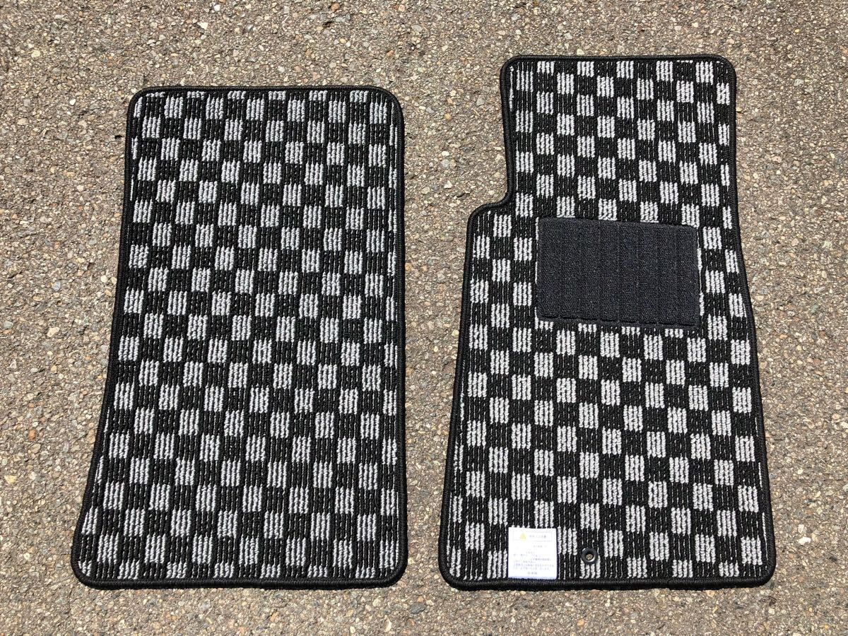 ■送料無料■ロードスター NB系 チェックグレー 灰黒 フロアマット カーマット 日本産 新品 スポーツ(年式:H10年1月~H17年8月)拍卖