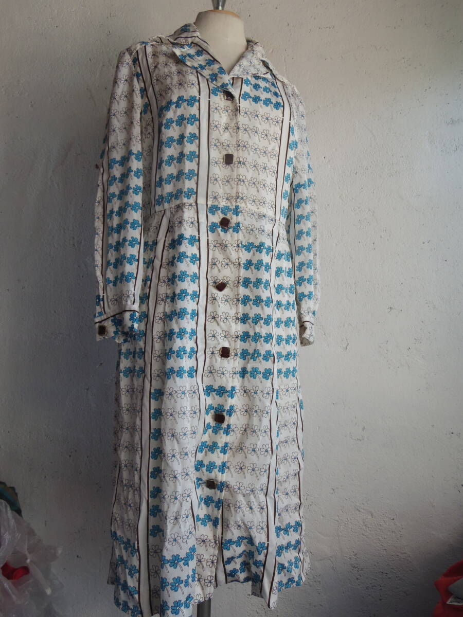 古着♪レトロVintage青白花柄14号大き目ワンピ♪昭和レトロワンピース70s60s70年代60年代昭和レトロビンテージクラシカル長袖ワンピ拍卖