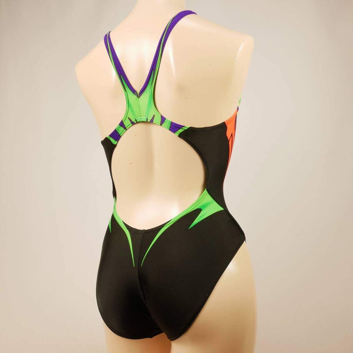 7799 美品 arena スポーティー 競泳水着 M ブラック 匿名配送拍卖