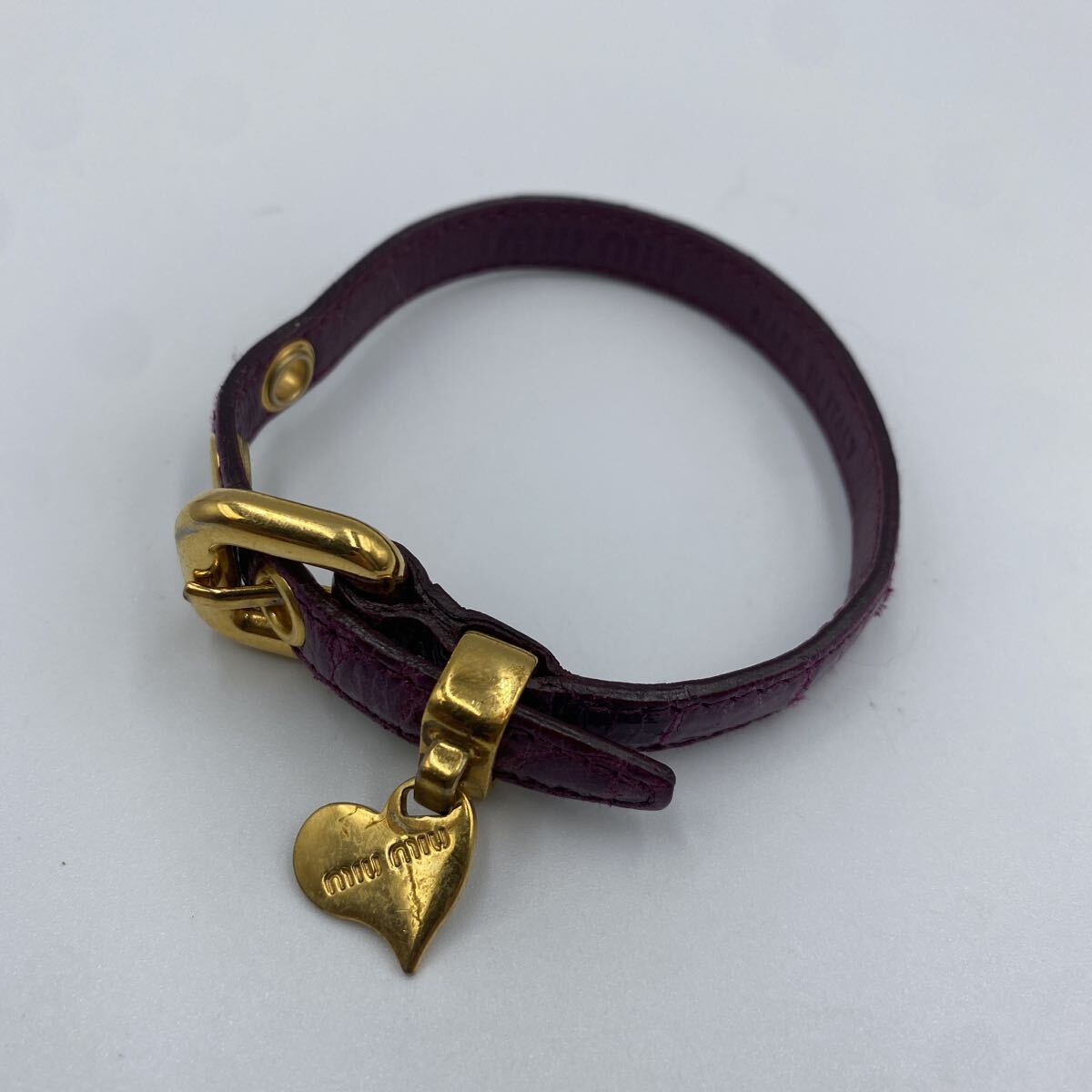 R0803 MIU MIU ブレスレット マドラス レザー ハート パープル レディース オシャレ アクセサリー拍卖