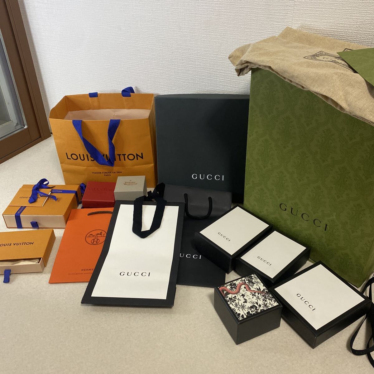 R0813 ブランド空箱 エルメス GUCCI ルイヴィトン VALENTINO vivienne westwood 出品 撮影 保管拍卖