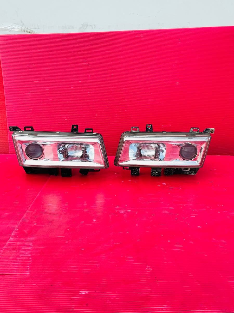 中古美品 純正 三菱 ふそう スーパーグレート HID ヘッドライト ヘッドランプ 左右セット STANLEY 033-7526 R L 動作OK Rei4164拍卖