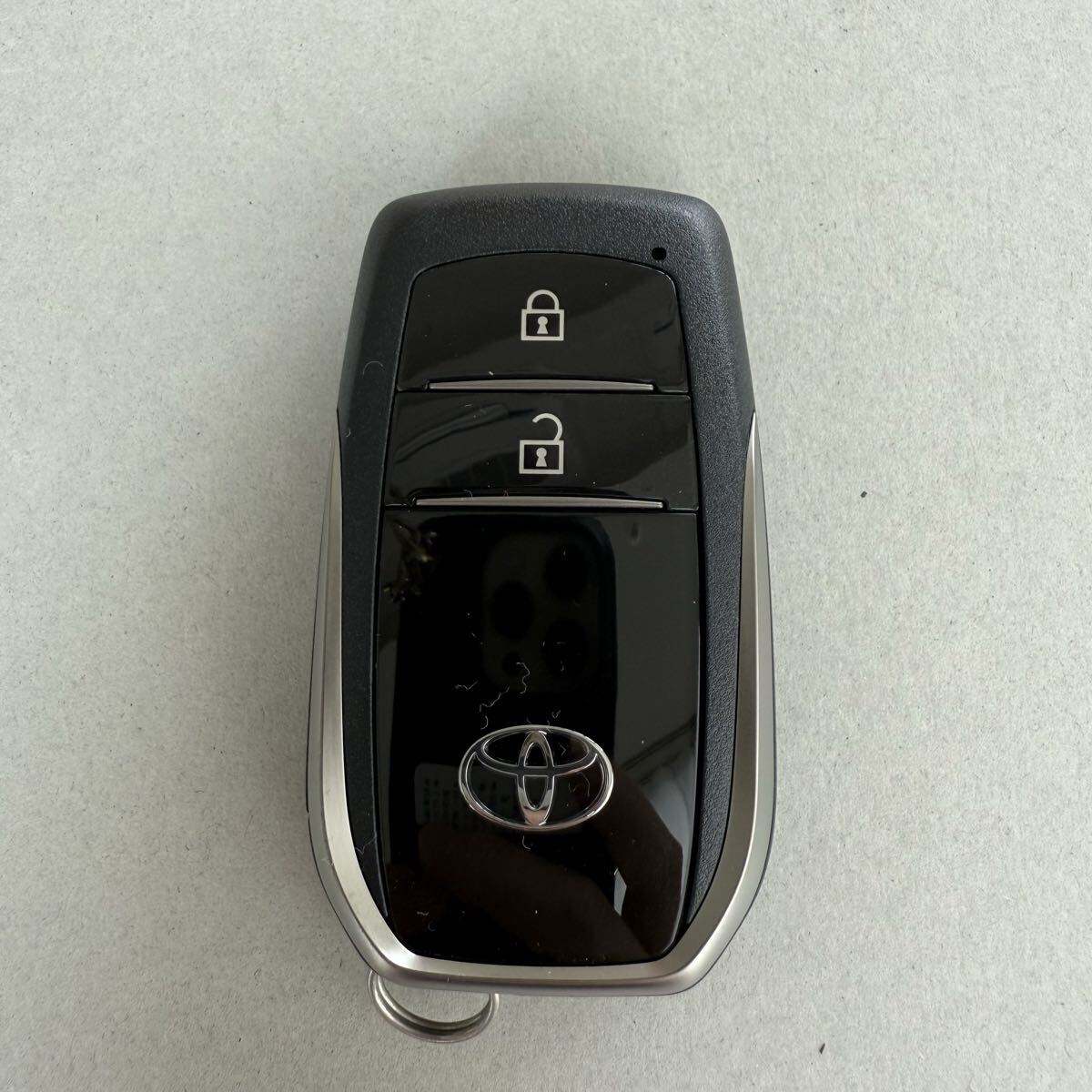 GRヤリス 純正 スマートキー 2ボタン サーキット 令和5年式 2924拍卖