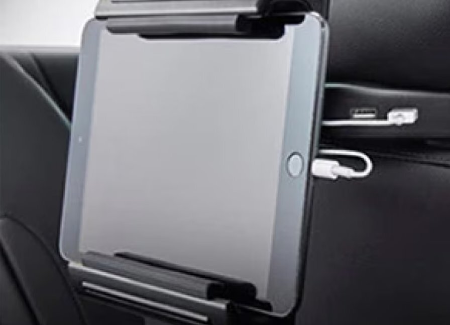 キャデラック純正 タブレットホルダー USBポート2つ付き 84142765【未使用品】拍卖