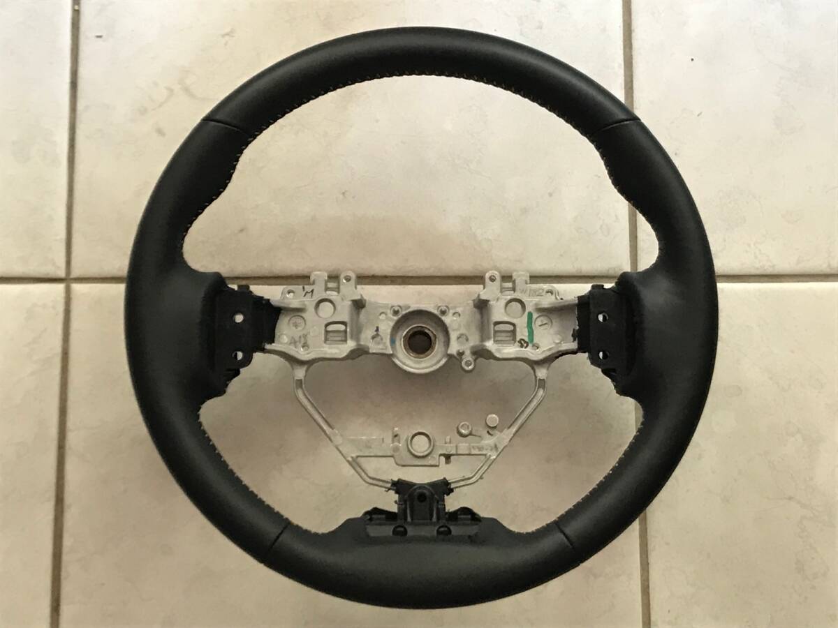 ほぼ新車外し レクサス LEXUS IS IS300h 純正 レザーステアリングホイール ハンドル AVE30 30系 前期拍卖
