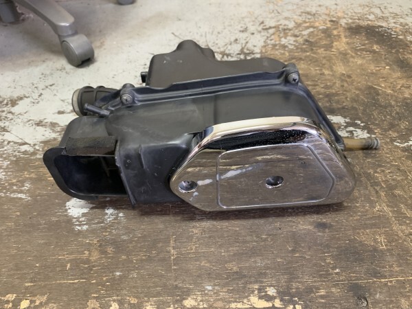 マジェスティ125 LPRSER2710 エアクリーナー □ 色あせあり拍卖