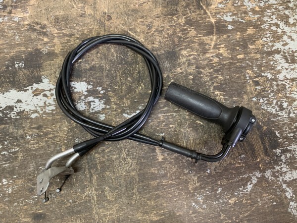 シグナス GRYPHUS SEJ4J アクセルホルダー ● グリップ傷あり拍卖