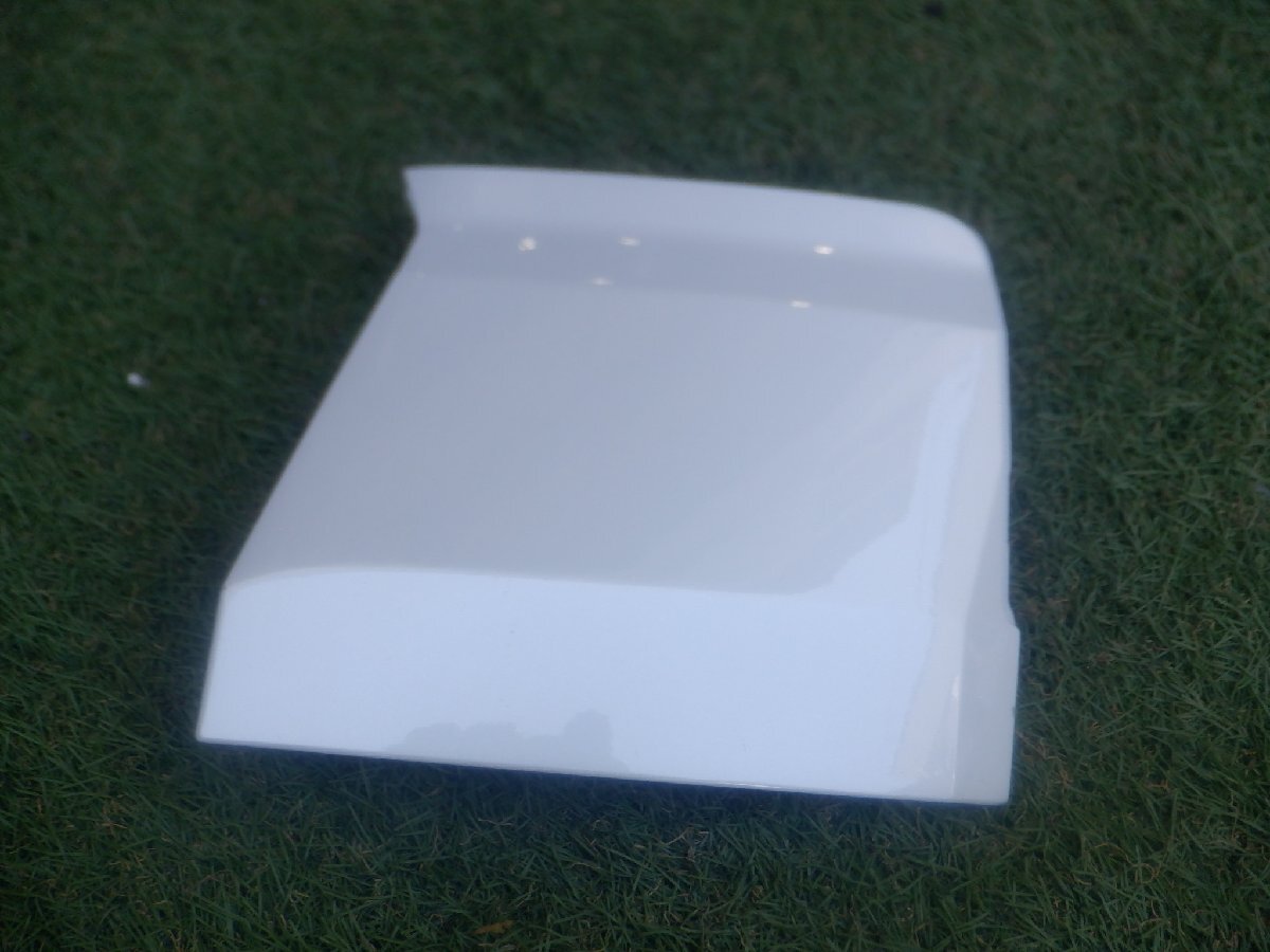 新車外し 純正 TRJ250W GDJ250W ランドクルーザー 250 ランクル リアバンパー アッパー フィラー カバー 左側 52553-60010 パール白089拍卖