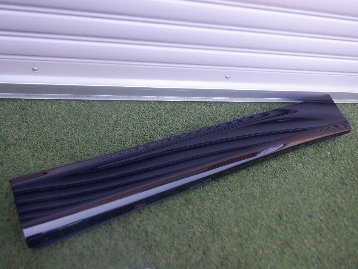 新車外し トヨタ純正 ZWR90W ZWR95W MZRA90W MZRA95W 90 ノア ヴォクシー 76903-V1010 ドアパネル プロテクター フロント 右側 ブラック218拍卖