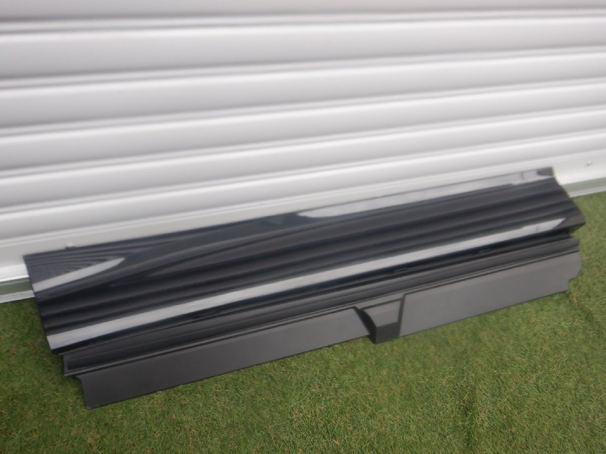 純正 ZWR90W ZWR95W MZRA90W MZRA95W 90 ノア ヴォクシー 76904-V1020 ドアパネル プロテクター フロント 左側 グリッターブラック226??拍卖