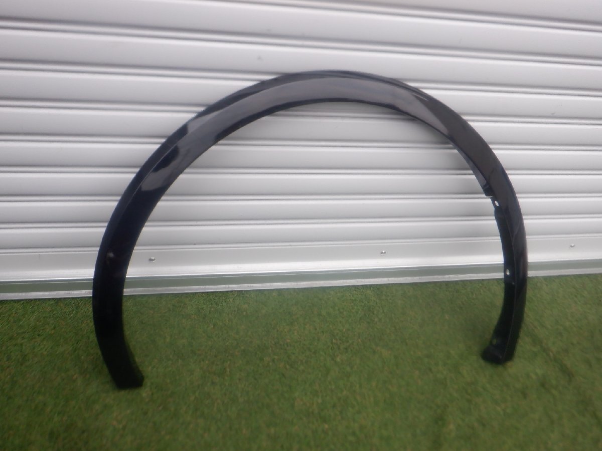 トヨタ純正 MXWH60 MXWH61 MXWH65 ZVW60 ZVW65 60 プリウス フロント 左側 フェンダーモール トリム 75602-47010 ブラック m-25-8-278拍卖