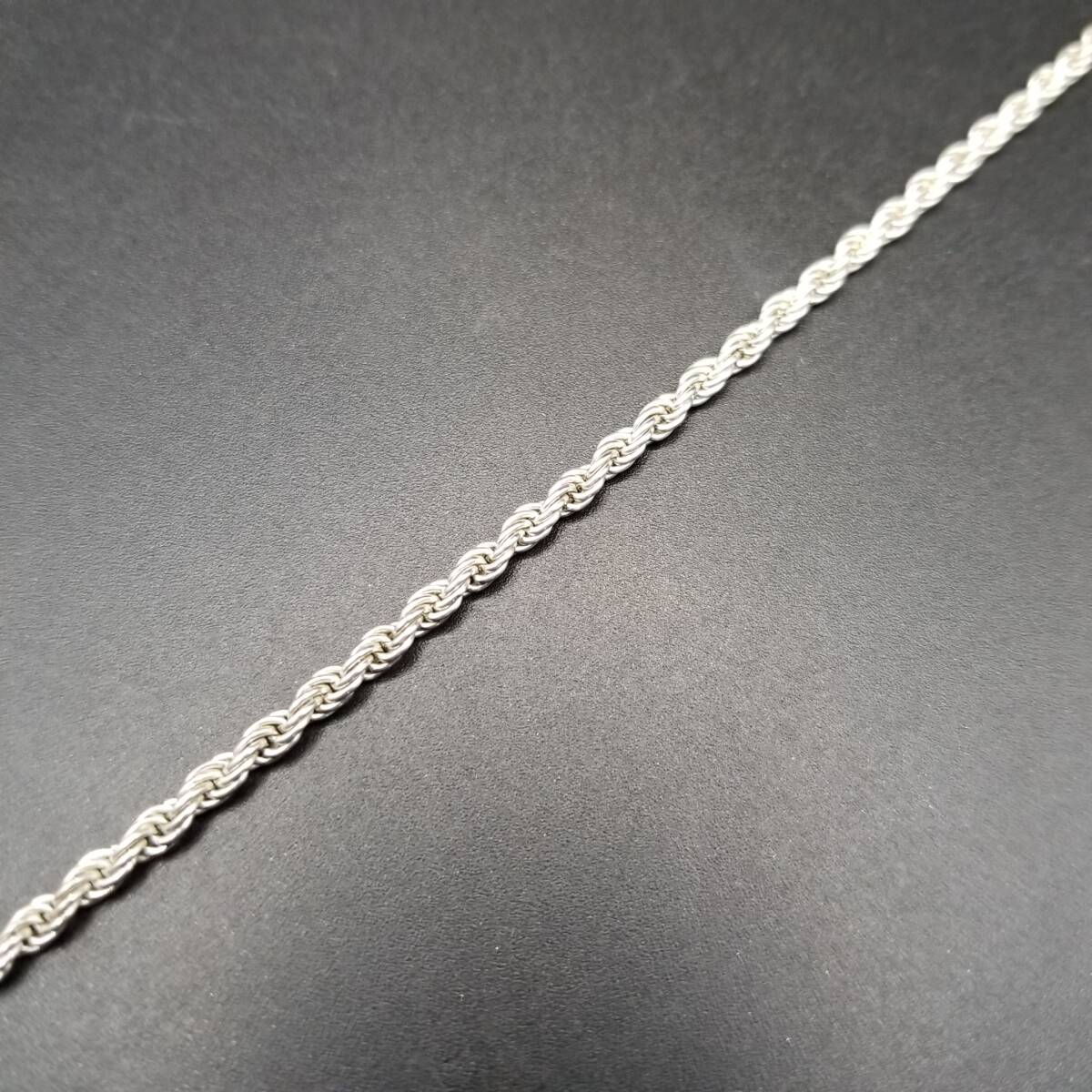 SU イタリア ヴィンテージ 細幅 ツイスト ロープチェーン 925 シルバー ブレスレット 銀 華奢 重ね付け 定番 シンプルデザイン Y24-G拍卖