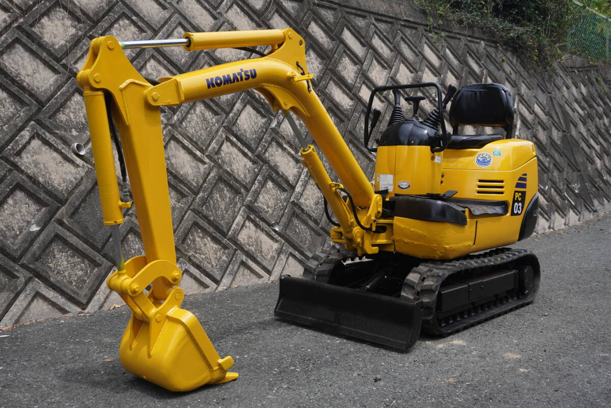 コマツ PC03-2 小松 油圧パワーショベル 0.8トン クラス ミニユンボ バックホー 1947時間 ★静岡県湖西市発★ 拍卖