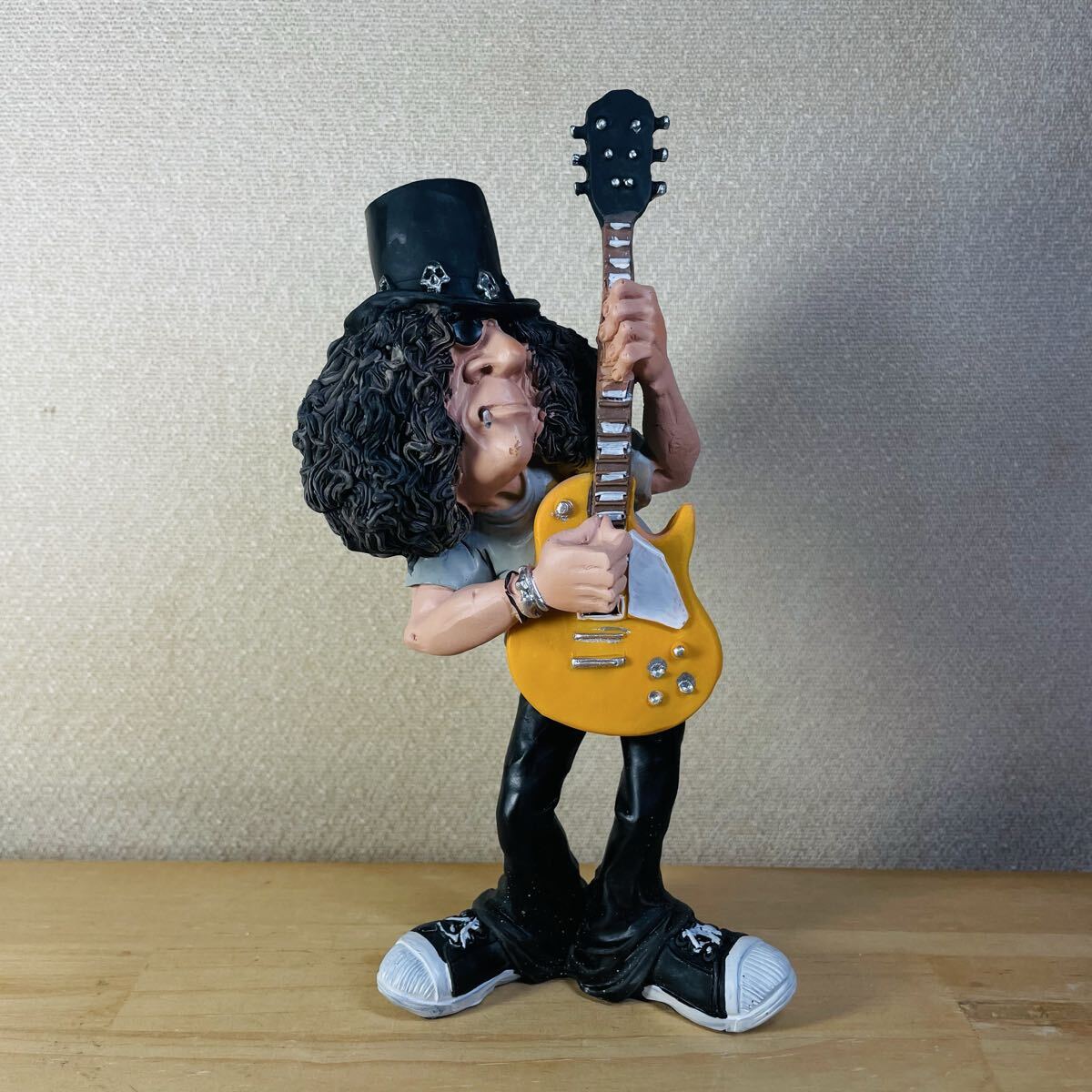 SLASH スラッシュ Guns N' Roses フィギュア 約20cm ガンズアンドローゼズ レスポール ギター ギタリスト バンド ロック 雑貨 人形 グッズ拍卖