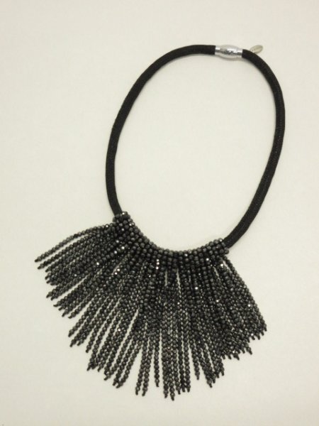 アビステ ABISTE★定価¥18360(税込)★ガラスビーズ マグネットクラスプビブ ネックレス拍卖