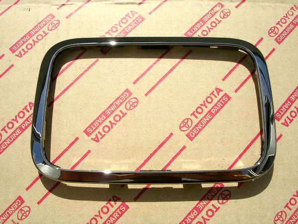 ■トヨタ純正■100系前期シグナス・ランクル■メッキシフトホールベゼル/ゲートパネル/フレーム■交換タイプ■平成10年1月~平成14年8月■A拍卖