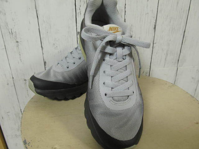 良品【NIKE】ナイキ AIR MAX Invigor 749862-070 灰×黒×金 24.0 エアマックス インビガー シューズ 靴 スニーカー拍卖
