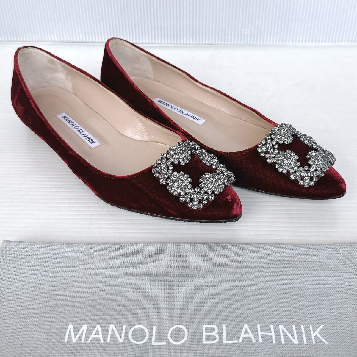 MANOLO BLAHNIK HANGISI マノロブラニク ビジュー ハンギシ フラットシューズ パンプス バレーシューズ クリスタルバックル ベロア 靴 37.5拍卖