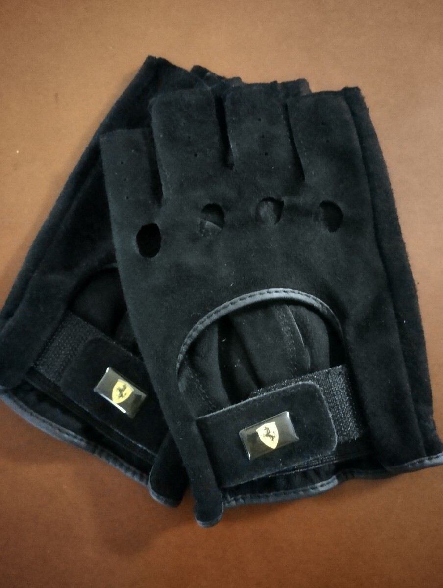 新品FERRARIロゴ付きドライビンググローブ し シープスキン黒 サイズL(24)拍卖