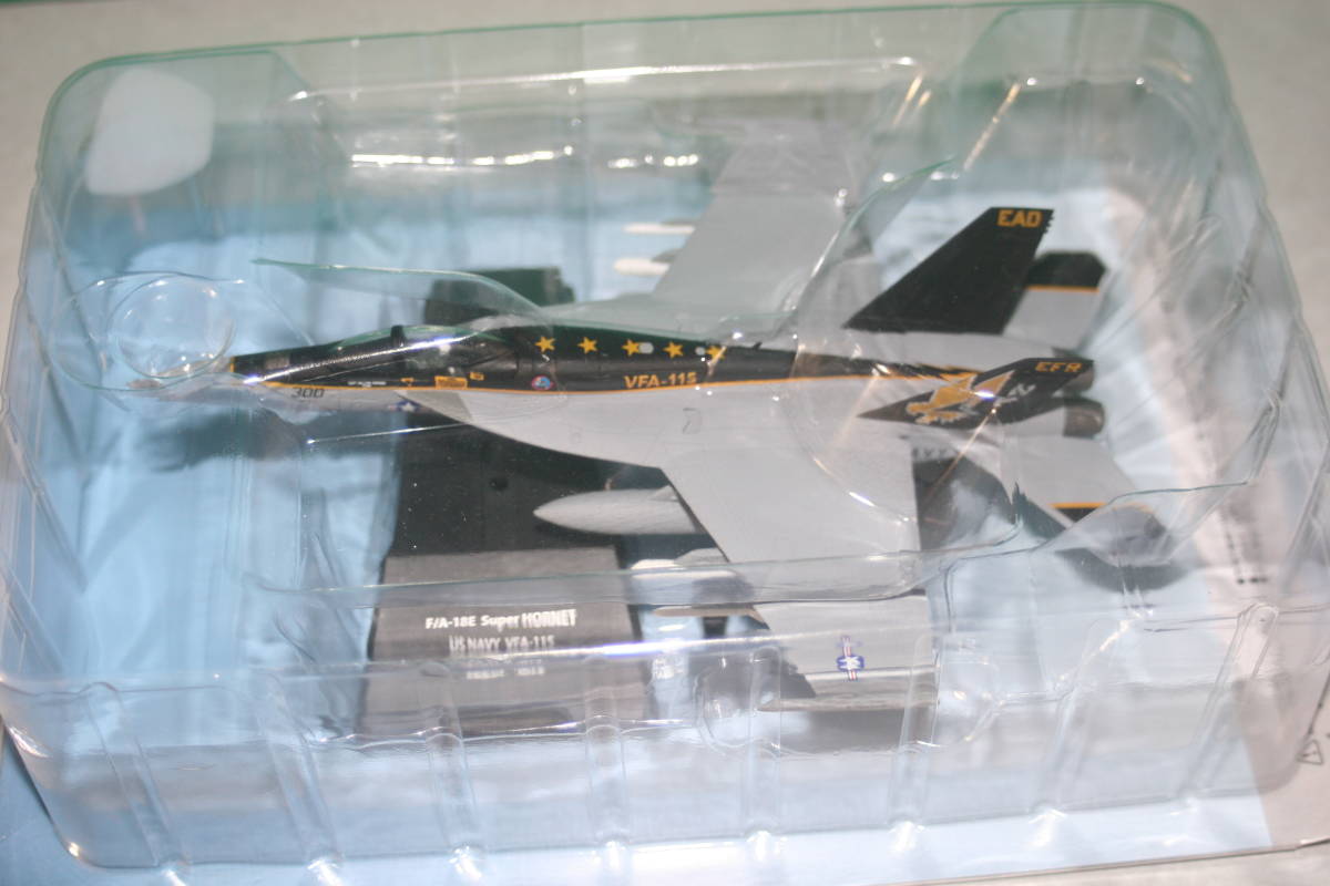 F/A-18E スーパーホーネット NAVY VFA-115 イーグルス 2013 アシェット エアファイター拍卖