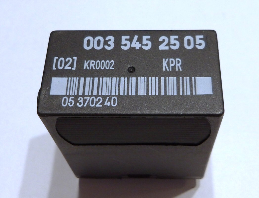 (送料込) メルセデス ベンツ R107 W107 W126 W463 丸形状10ピン ガソリンポンプ・フューエルポンプ・カットオフリレー【新品】拍卖