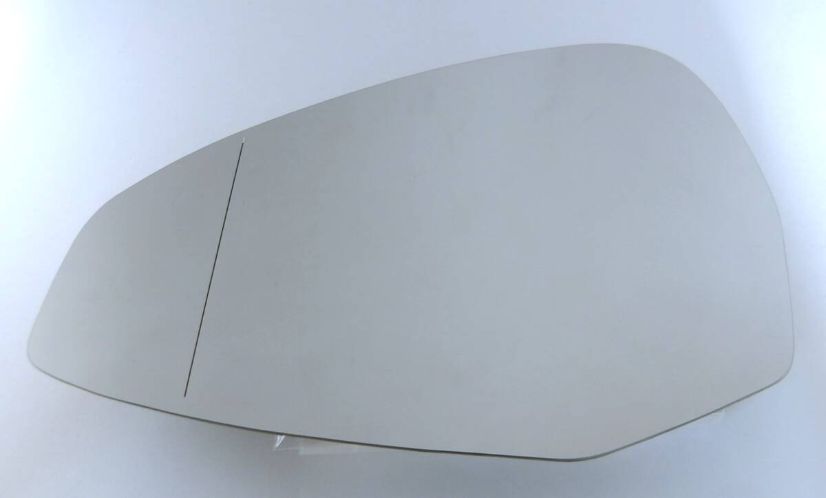 (送料込) AUDI アウディ A4 S4 (8W2 8W5 B9) A5 S5 ドアミラーガラス左側【ガイド付・新品】2015-2020年拍卖