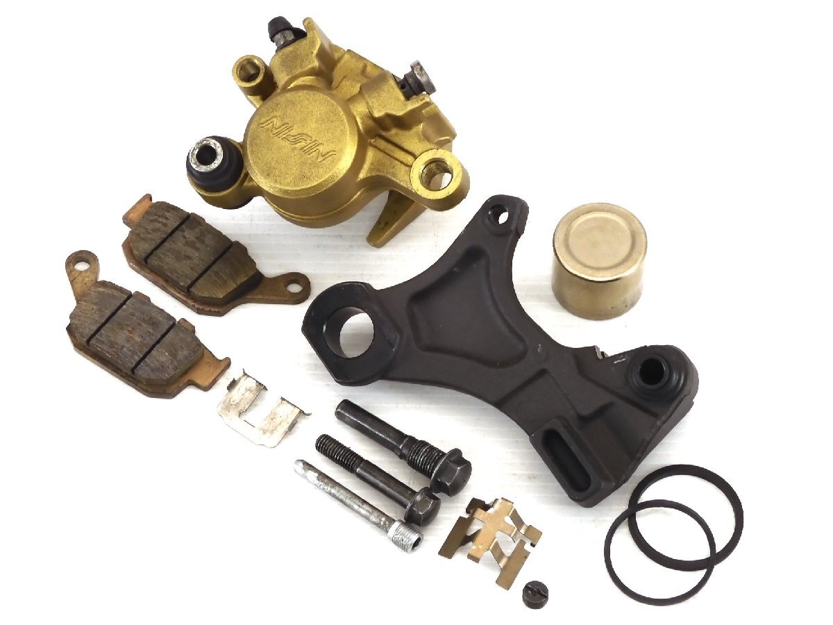 60【評価S】 トライアンフ ストリートトリプル R 純正 NISSIN リア ブレーキ キャリパー & サポート 2021090 分解洗浄済 走行距離28,660km拍卖