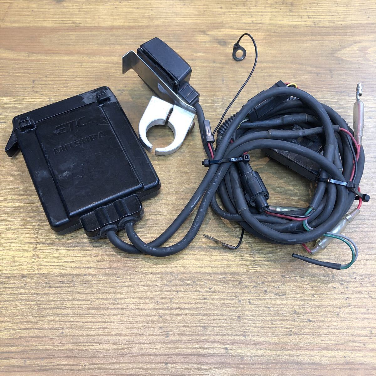 ☆ ミツバサンコーワ 二輪車 車載器ETC BE31 二輪車 バイク用 KTM 690SMC R外し ETC 車載器拍卖