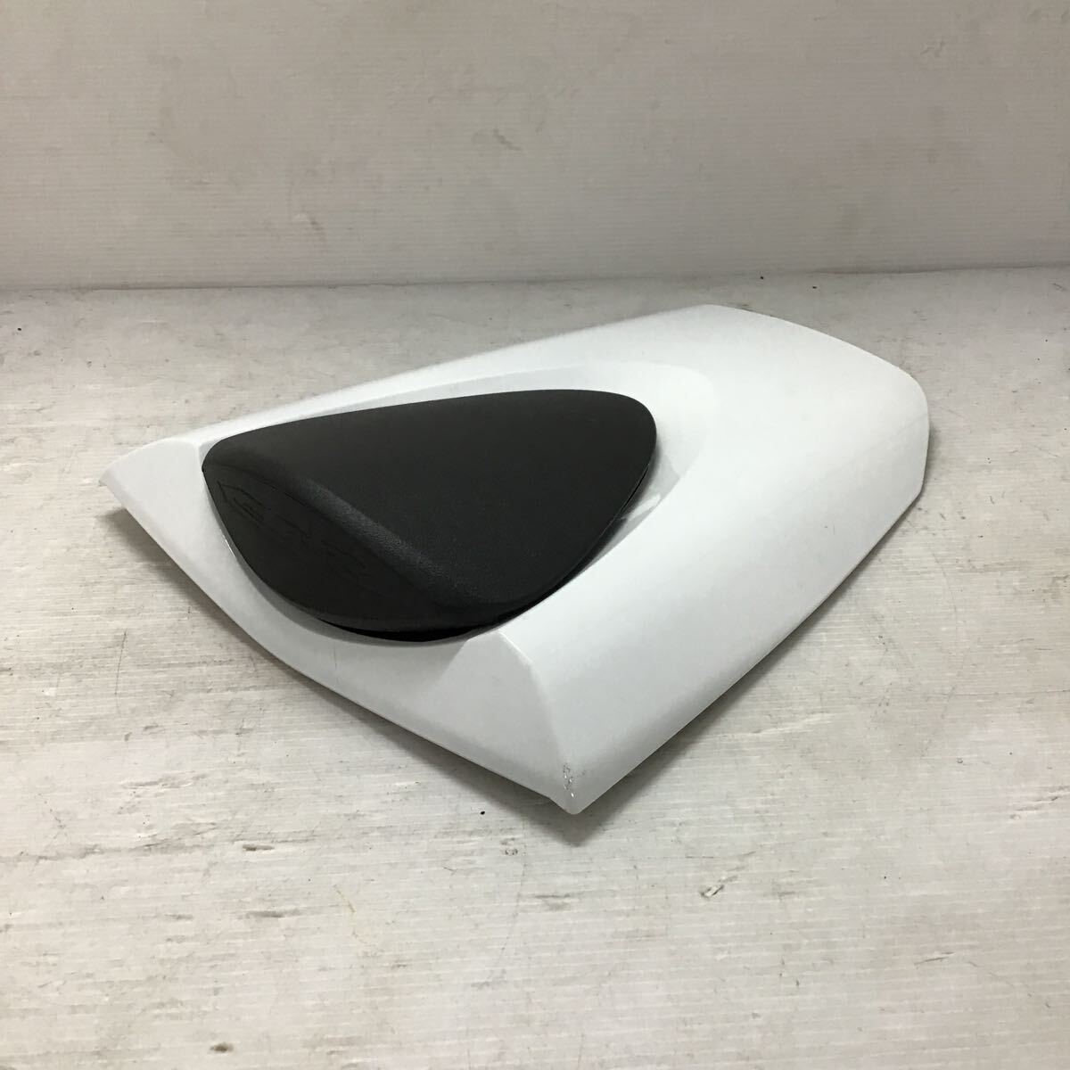 ◎CBR600RR PC40-1000〜 外し シングルシートカウル拍卖